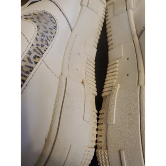 Nike Air Force 1 Low Pixel SE Leopard Sneakers Womens Size 7.5 White - Picture 6 of 12